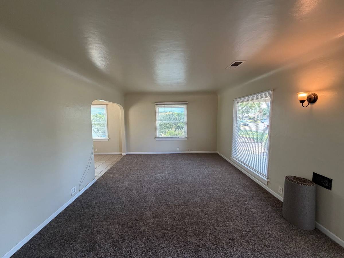 House for rent at 1055 W 22nd St, Merced, CA 95340