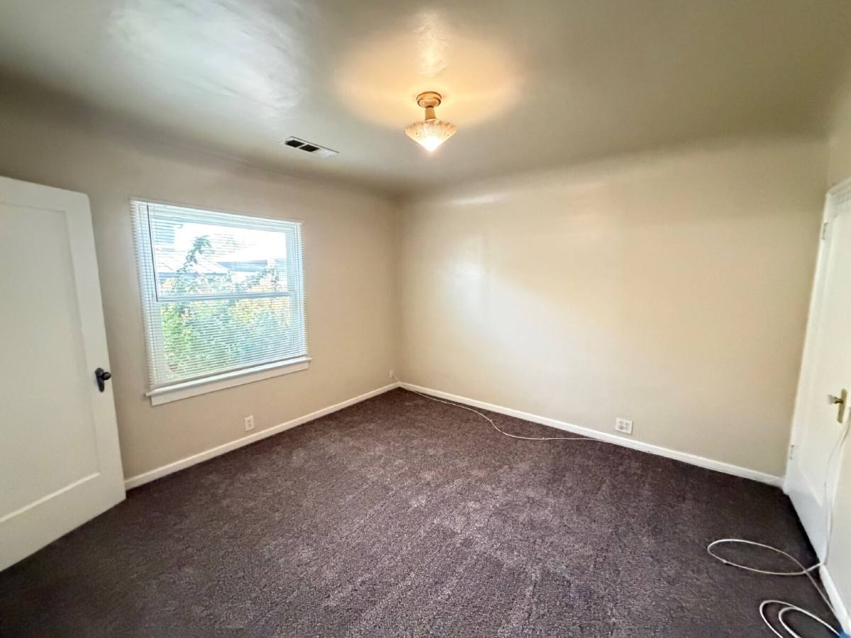 House for rent at 1055 W 22nd St, Merced, CA 95340