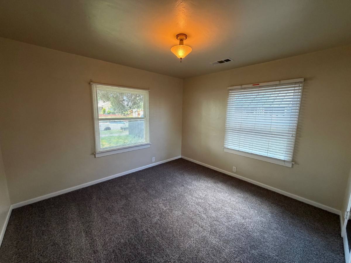 House for rent at 1055 W 22nd St, Merced, CA 95340