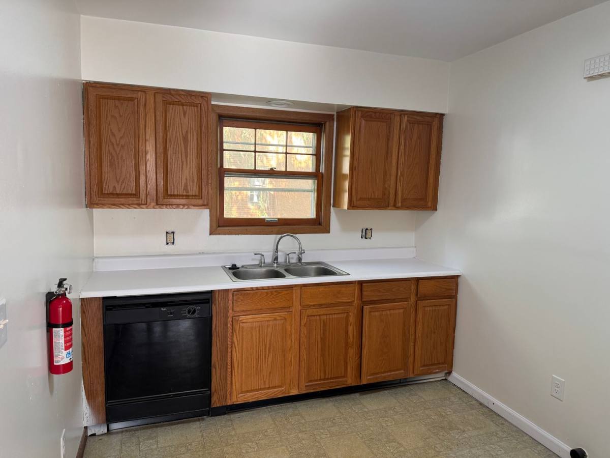 Apartment for rent at 2708 Faraon St, Saint Joseph, MO 64501