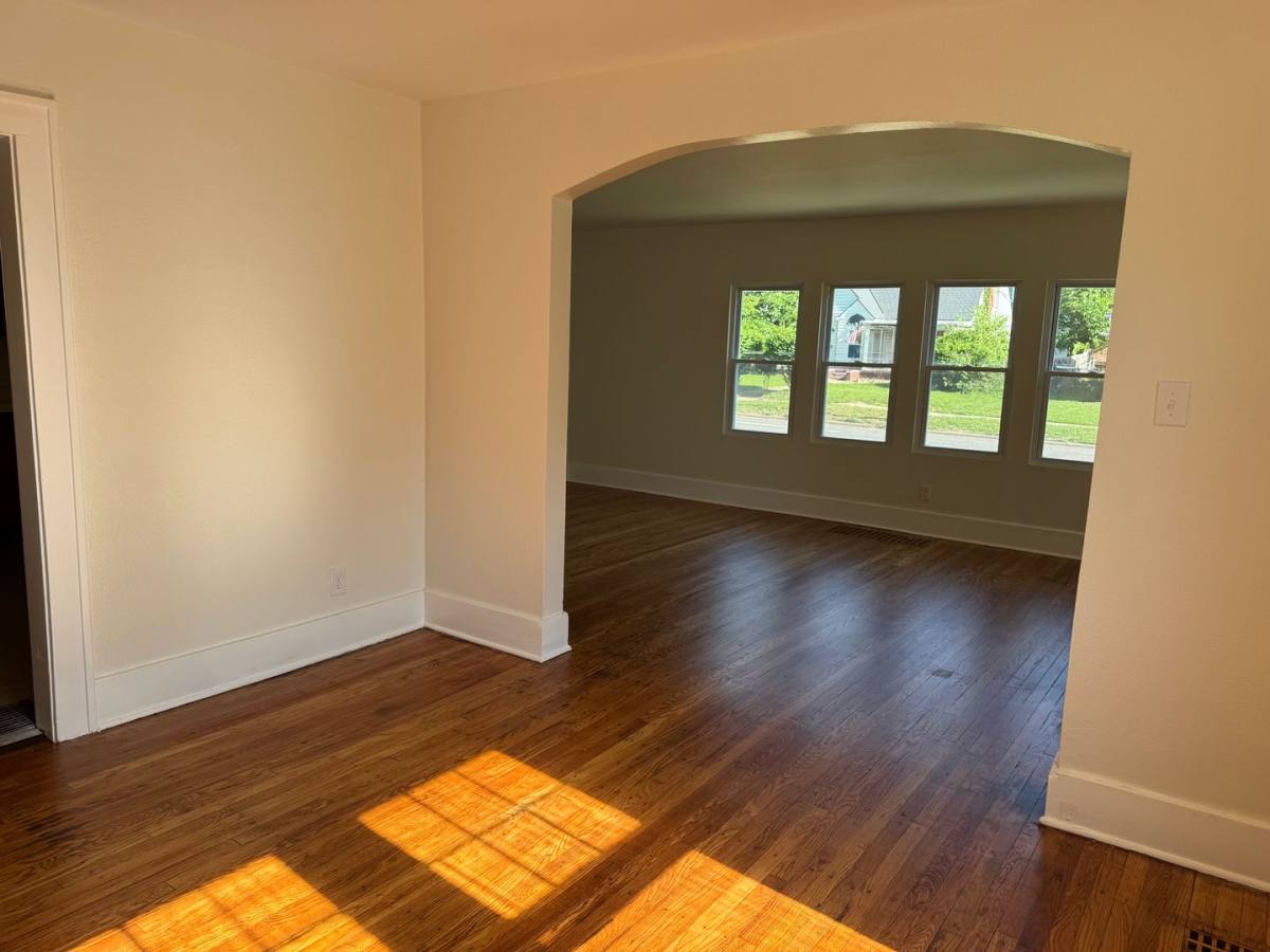 Apartment for rent at 2708 Faraon St, Saint Joseph, MO 64501