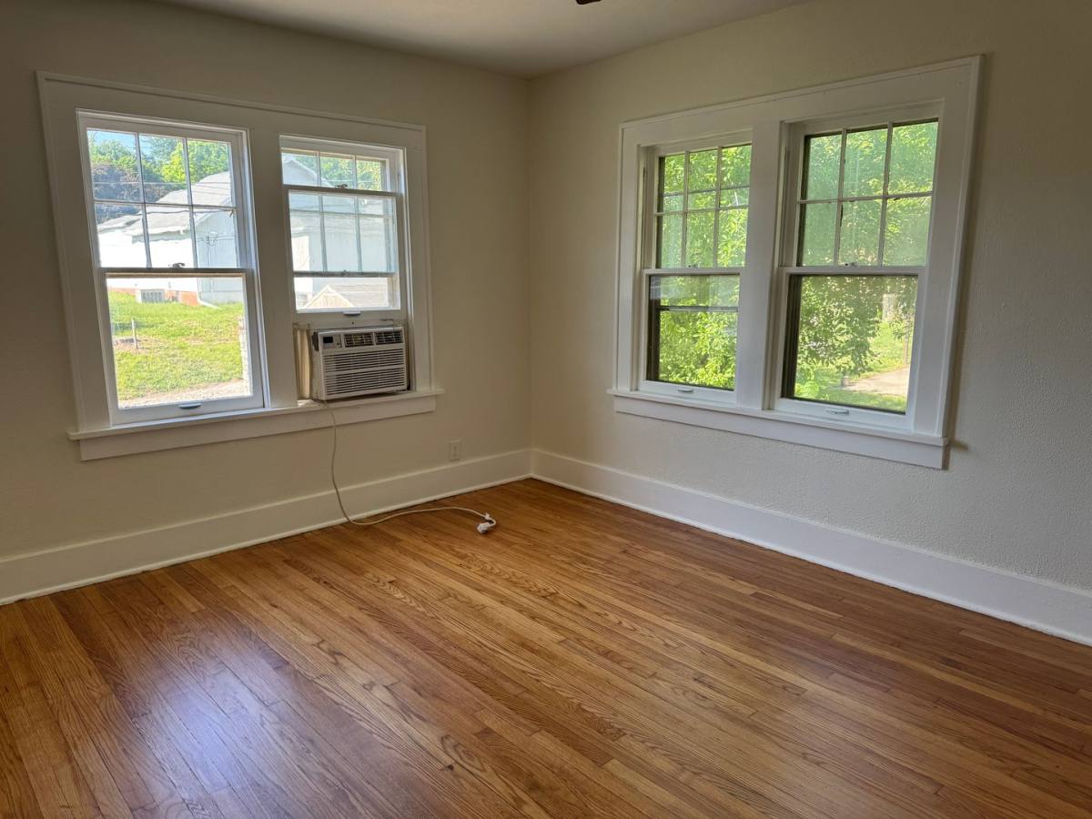 Apartment for rent at 2708 Faraon St, Saint Joseph, MO 64501