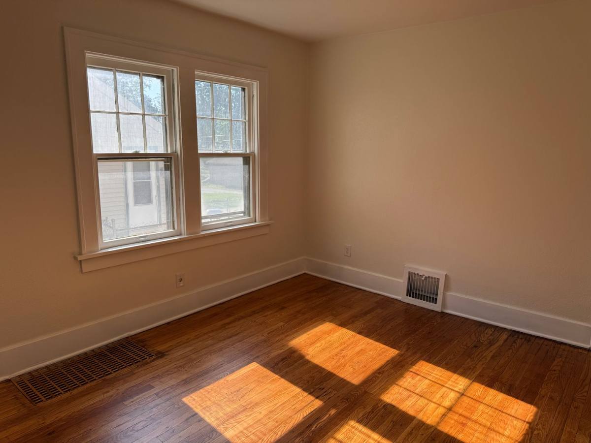 Apartment for rent at 2708 Faraon St, Saint Joseph, MO 64501