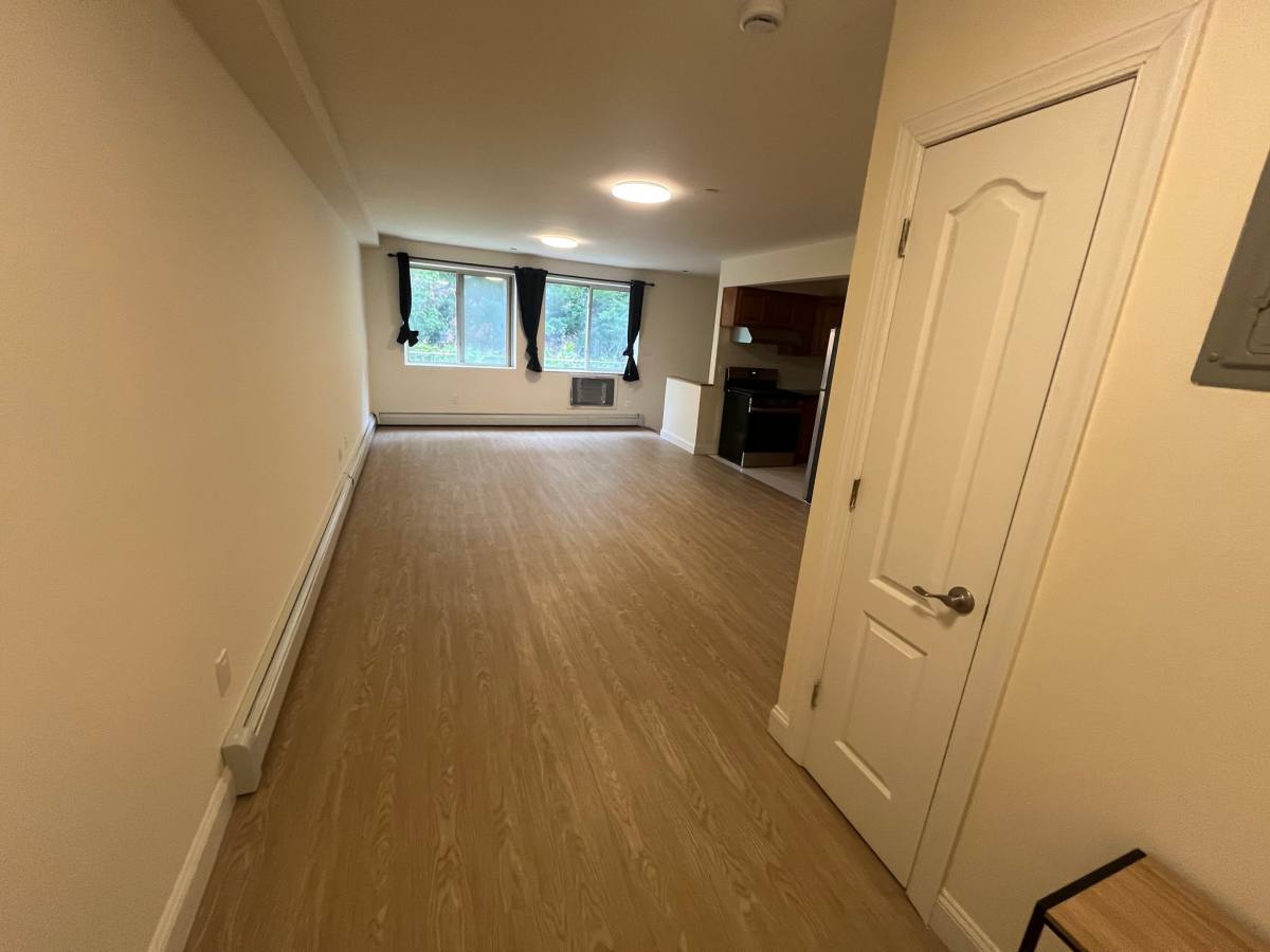 House for rent at 141-35 Pershing Crescent, Jamaica, NY 11435