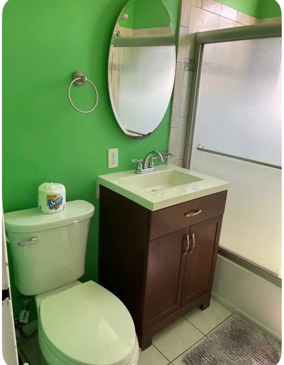 Townhouse for rent at 607 Jefferson St NE, Washington, DC 20011