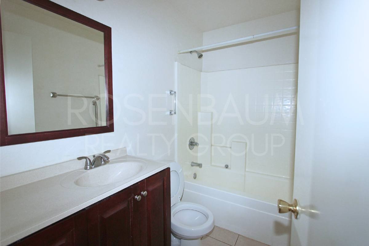 Townhouse for rent at 15588 S Yava Rd #B, Arizona City, AZ 85123