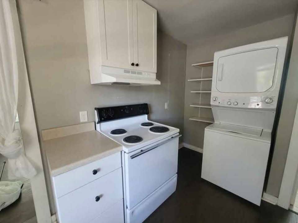 Apartment for rent at 703 W Houston St #B, Marshall, TX 75670