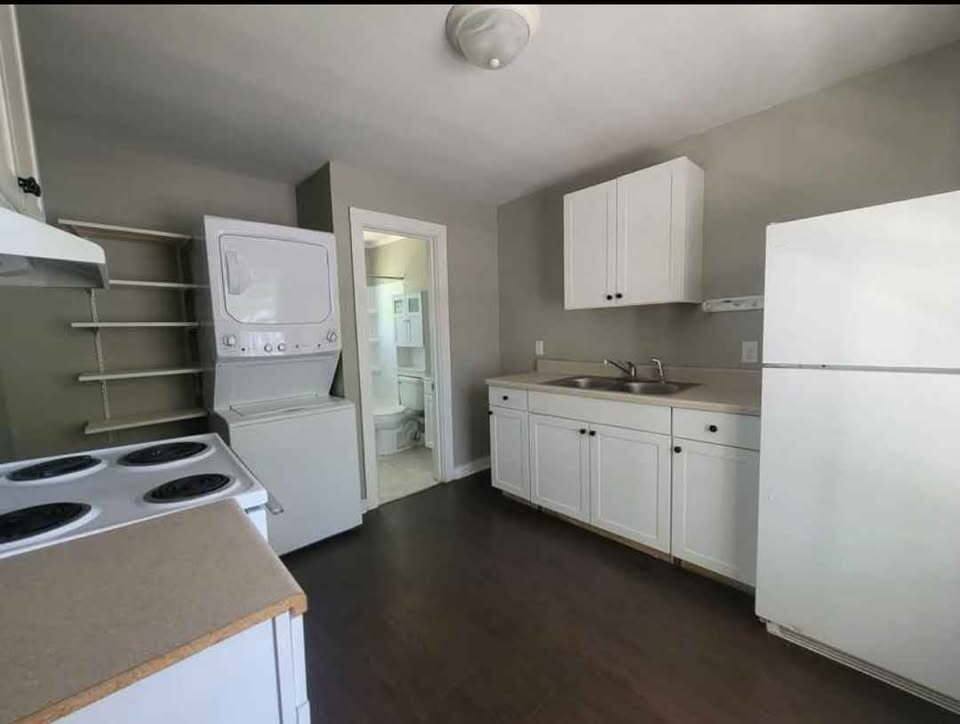 Apartment for rent at 703 W Houston St #B, Marshall, TX 75670