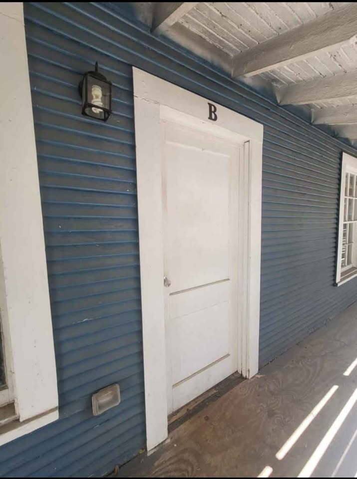 Apartment for rent at 703 W Houston St #B, Marshall, TX 75670