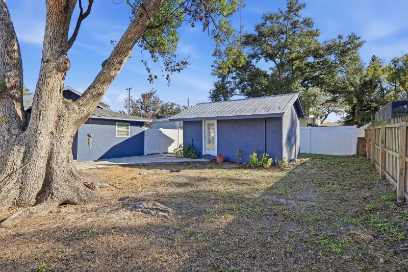 Apartment for rent at 118 W Sligh Ave, Tampa, FL 33604