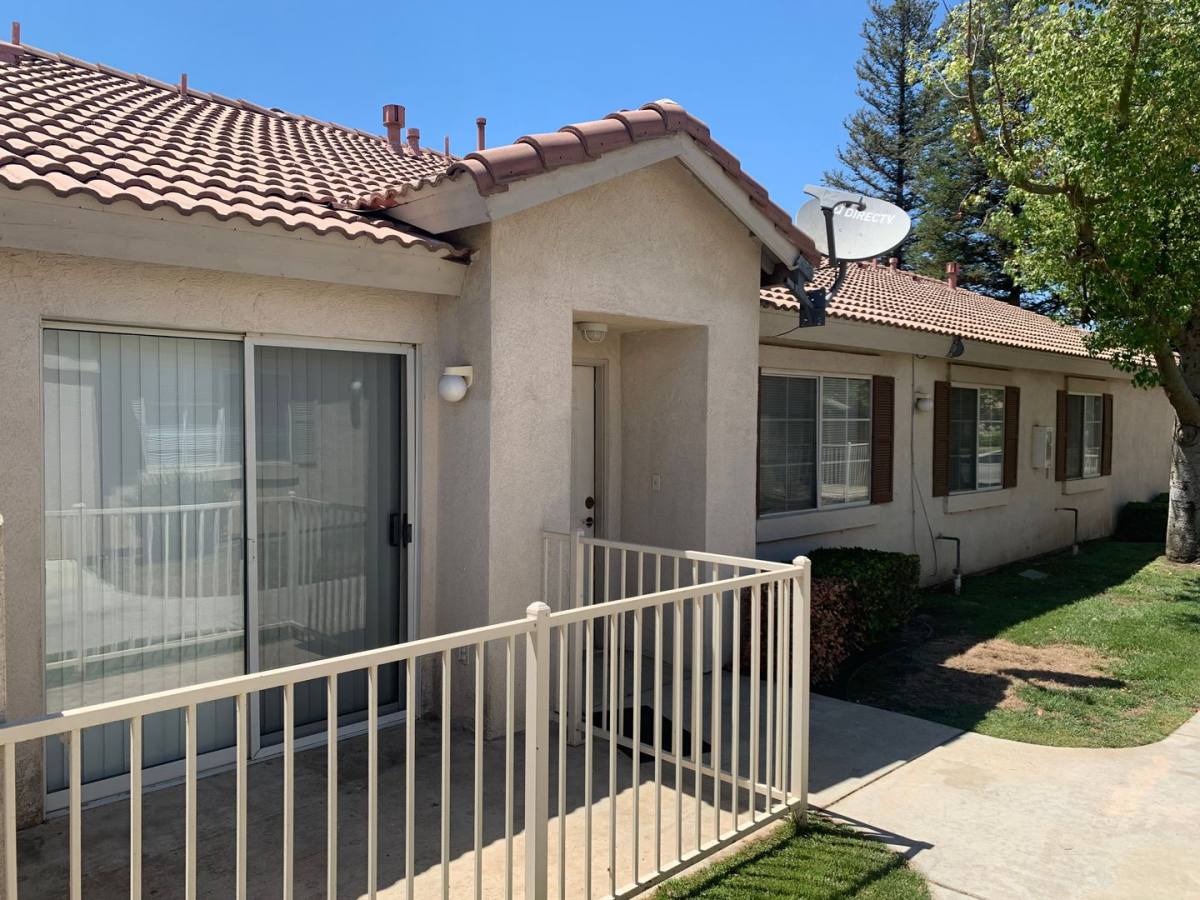Apartment for rent at 8109 Pebble Cove Court, Bakersfield, CA 93312