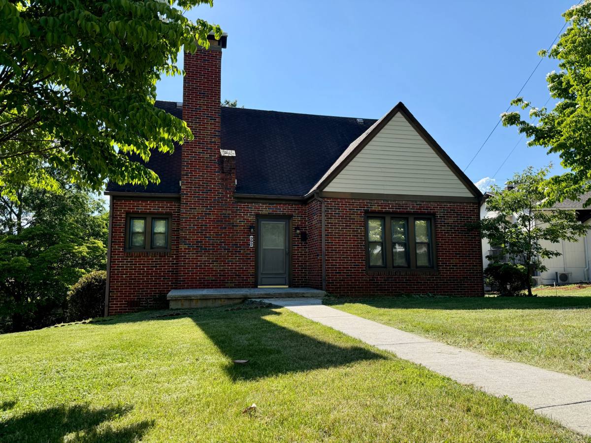 House for rent at 392 Bidwell St, Franklin, NC 28734