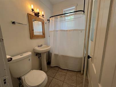 Apartment for rent at 1034 14th Ave SE #1, Minneapolis, MN 55414