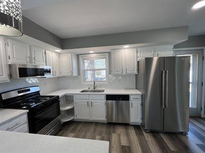 Apartment for rent at 1034 14th Ave SE #1, Minneapolis, MN 55414