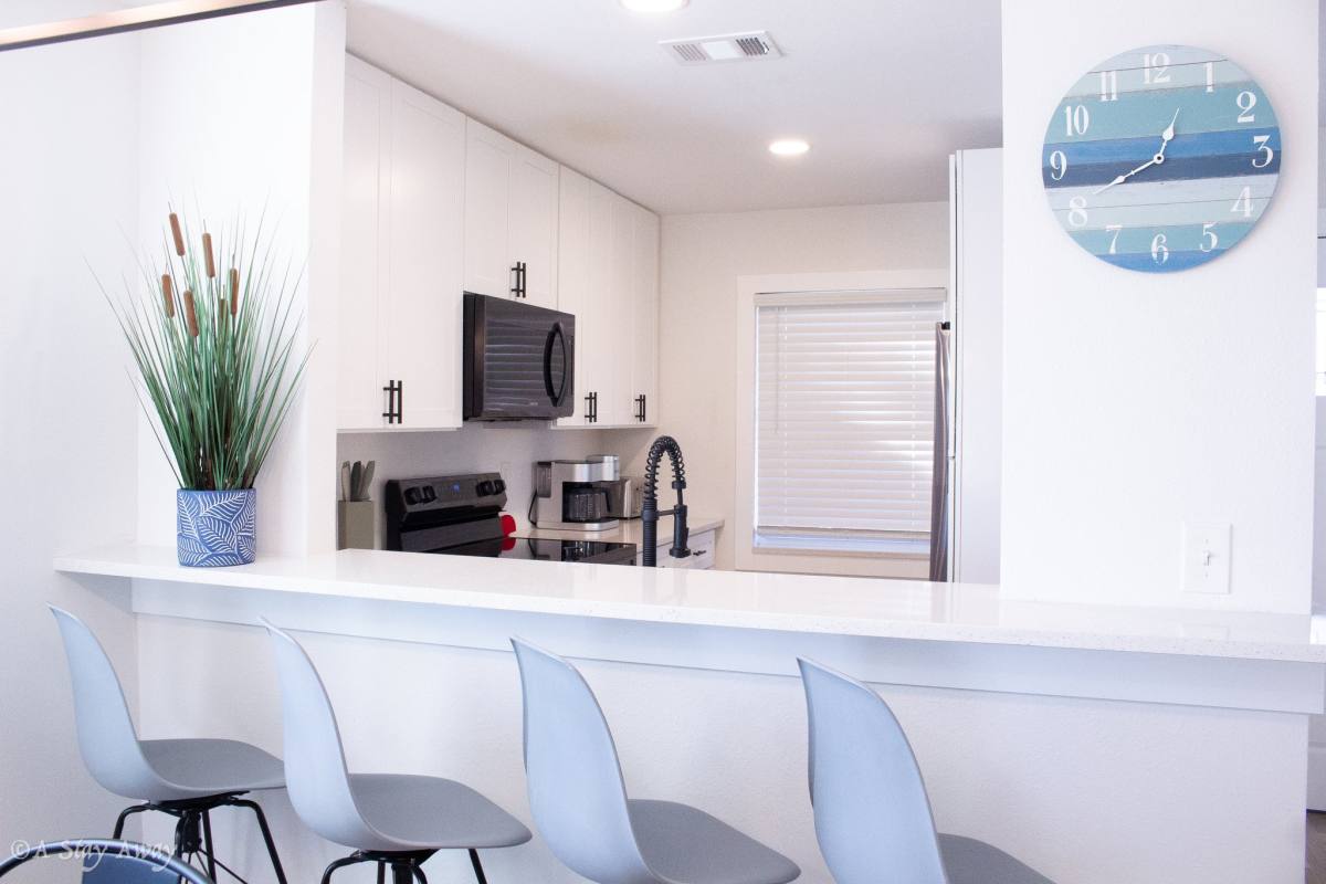 Apartment for rent at 6 Bay Acres Ave, Osprey, FL 34229