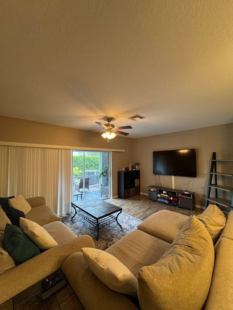 Townhouse for rent at 10063 Pacific Pines Ave, Fort Myers, FL 33966