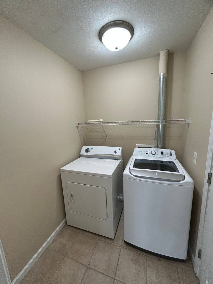 Apartment for rent at 600 E Ficklin St, Tuscola, IL 61953