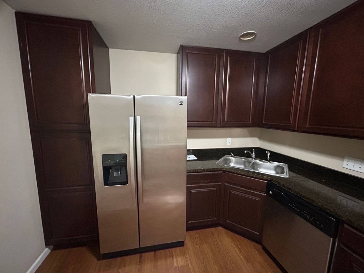 Apartment for rent at 600 E Ficklin St, Tuscola, IL 61953