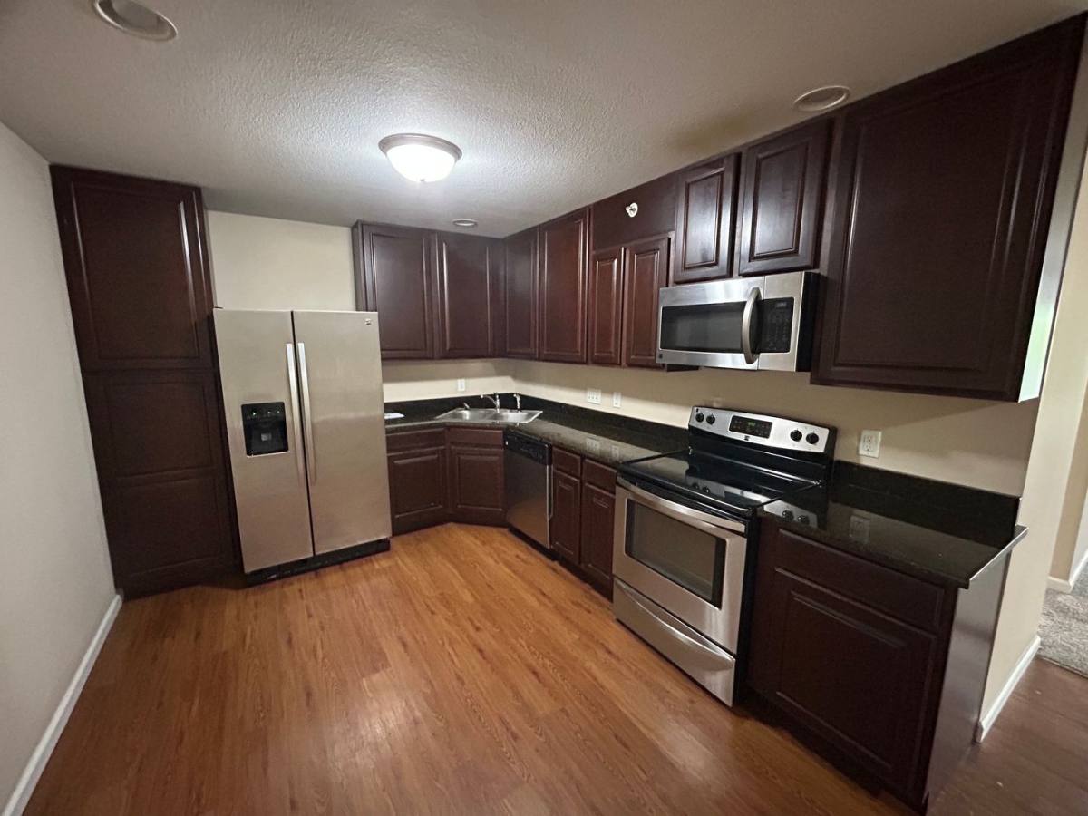 Apartment for rent at 600 E Ficklin St, Tuscola, IL 61953