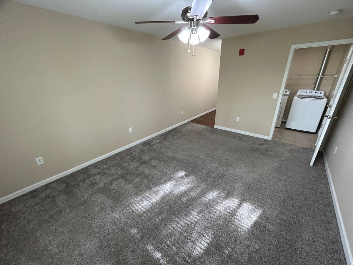 Apartment for rent at 600 E Ficklin St, Tuscola, IL 61953