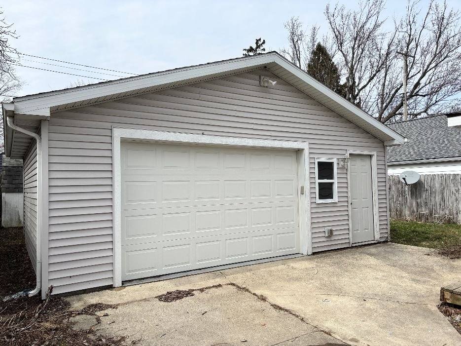 House for rent at 3716 Homewood Ave, Lansing, MI 48910