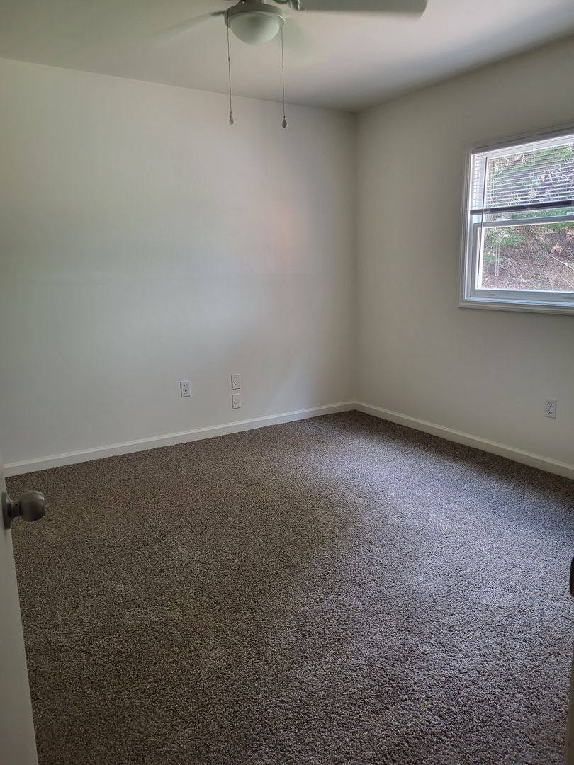 Apartment for rent at 101 Mark Twain Circle, Athens, GA 30605