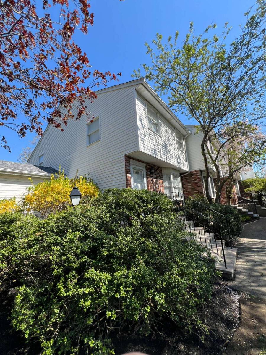 Condo for rent at 1 Eagan Place, Peabody, MA 01960