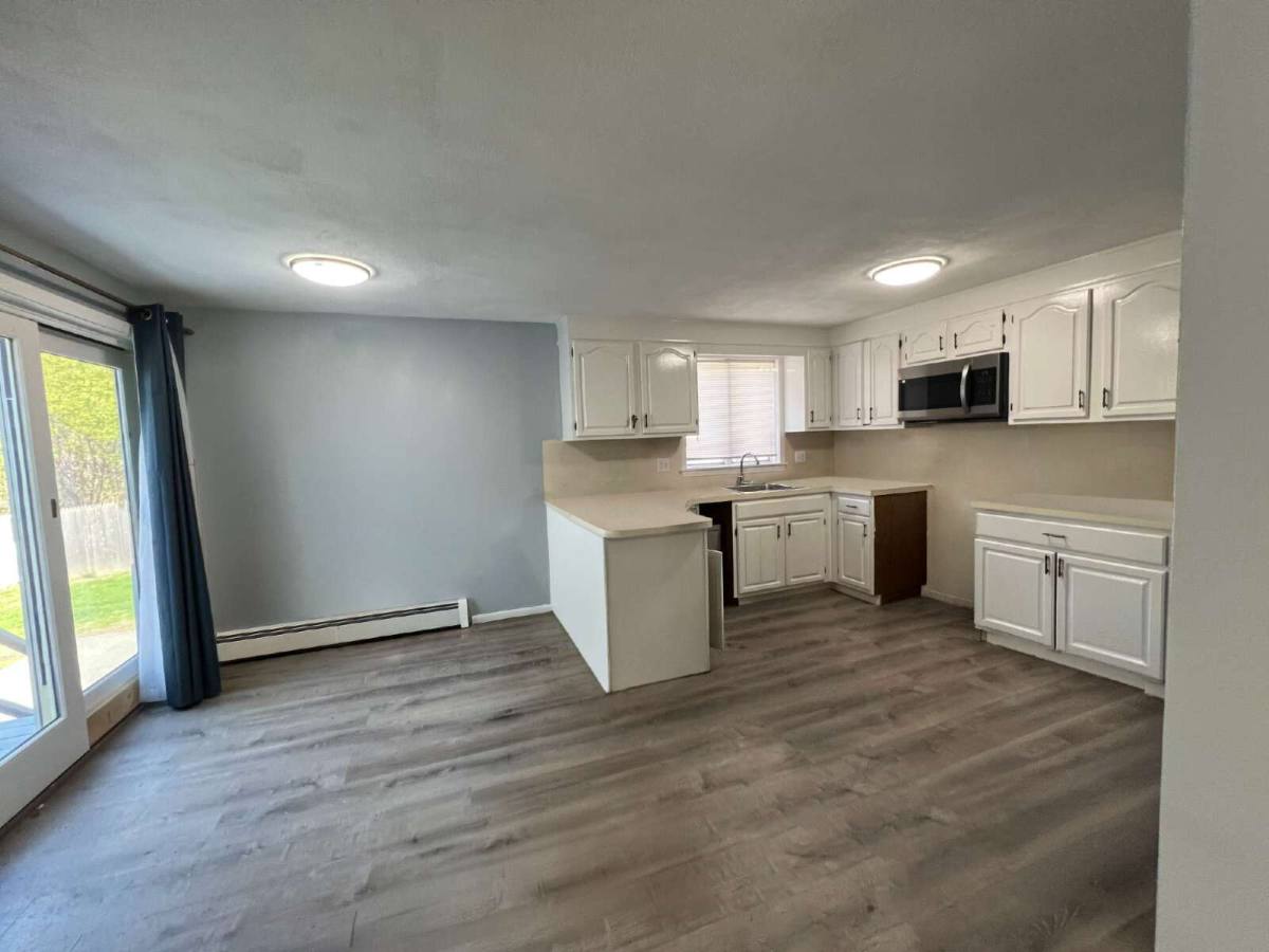 Condo for rent at 1 Eagan Place, Peabody, MA 01960