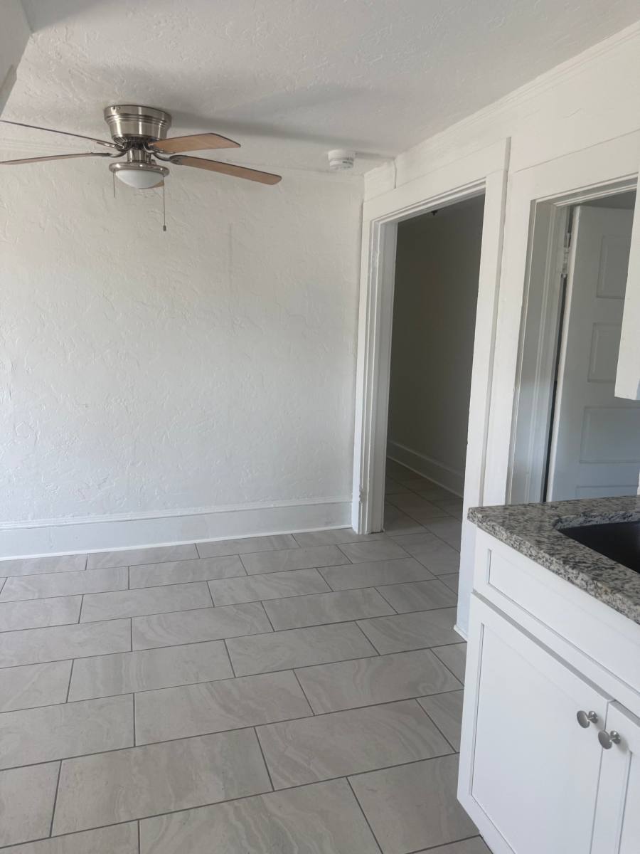 Apartment for rent at 19 S Hollywood Ave #4, Daytona Beach, FL 32118