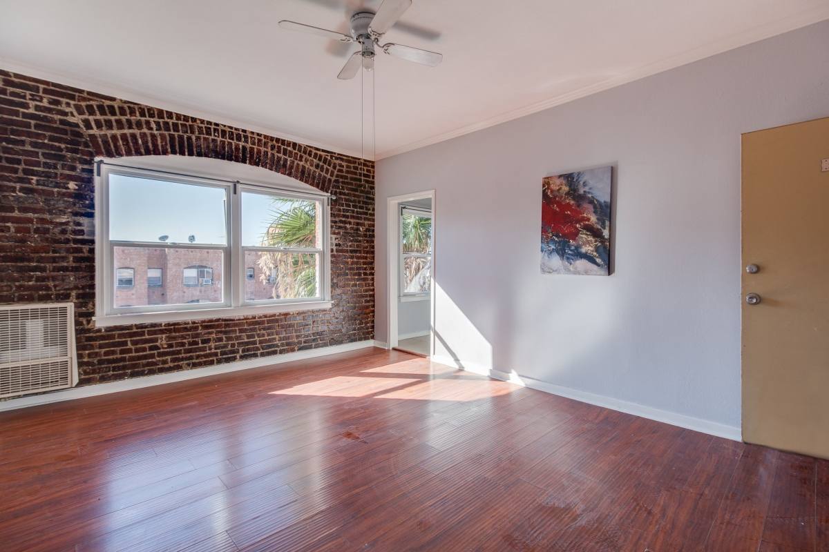 Apartment for rent at 730 S Catalina St #1, Los Angeles, CA 90005