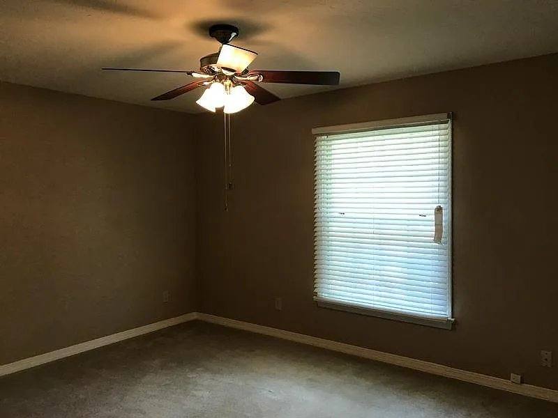 House for rent at 1912 Sunshine Square, Longview, TX 75601