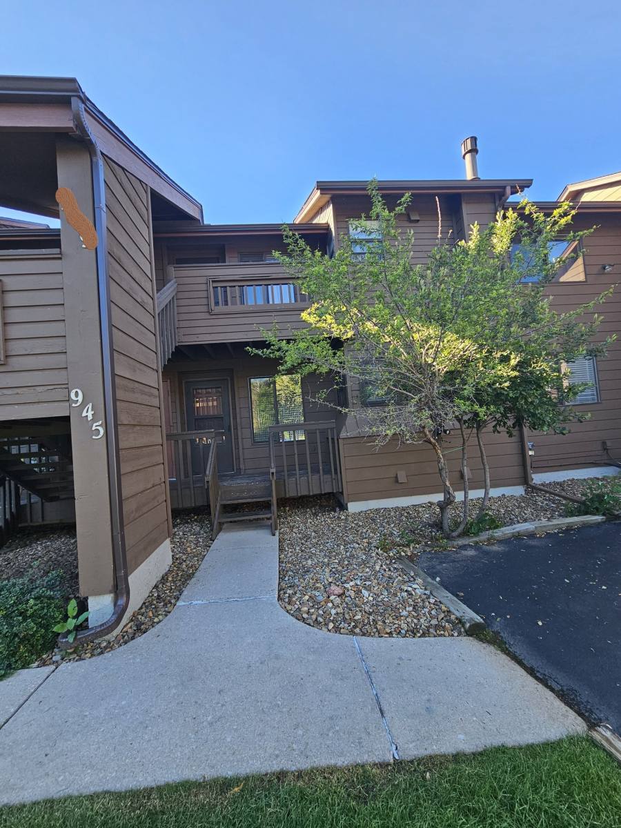 Condo for rent at 945 Moorings Dr, Colorado Springs, CO 80906