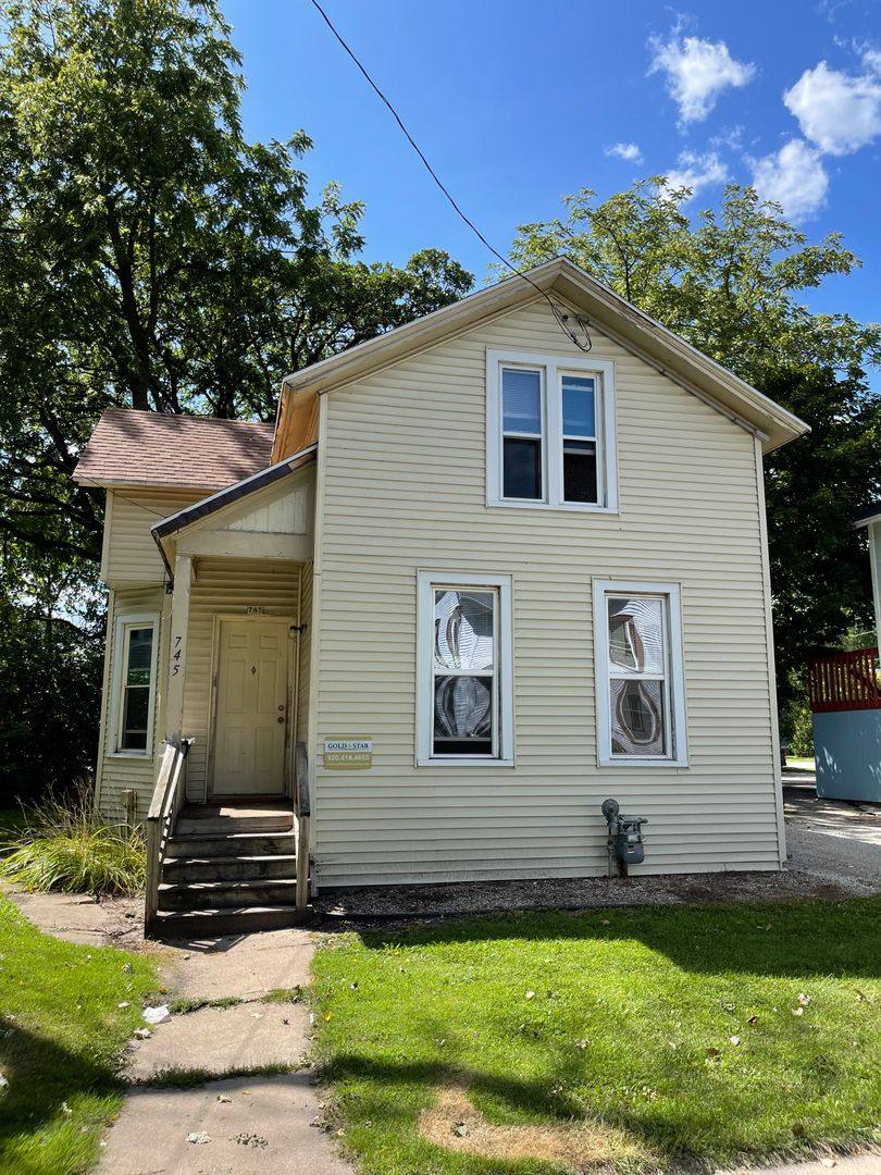 House for rent at 745 Wisconsin, Oshkosh, WI 54901