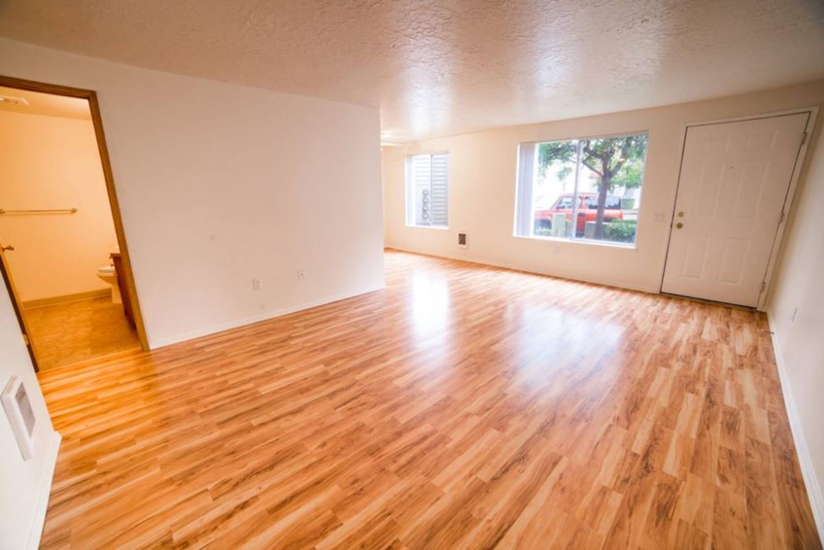 Apartment for rent at 600 Lockhaven Dr NE, Salem, OR 97303