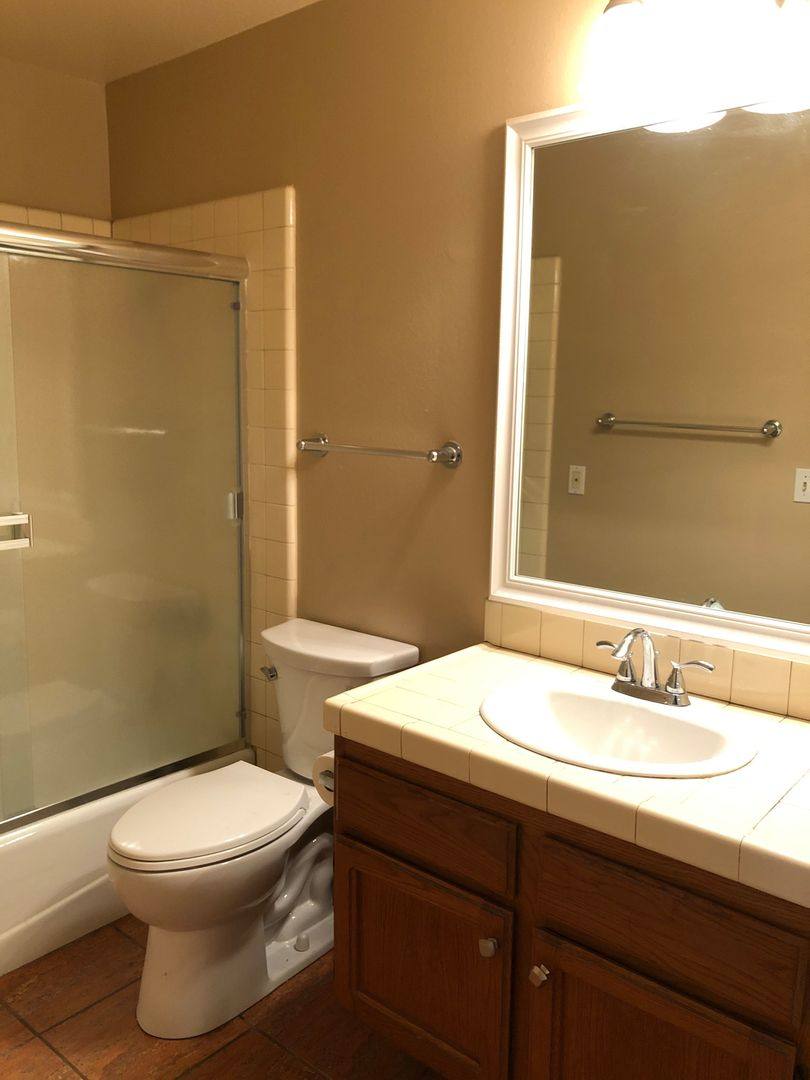 Apartment for rent at 11630 Warner Ave, Fountain Valley, CA 92708