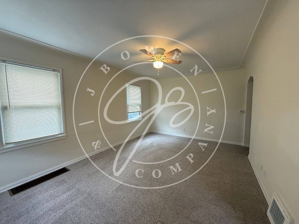 House for rent at 1014 Mackow Dr, Toledo, OH 43607