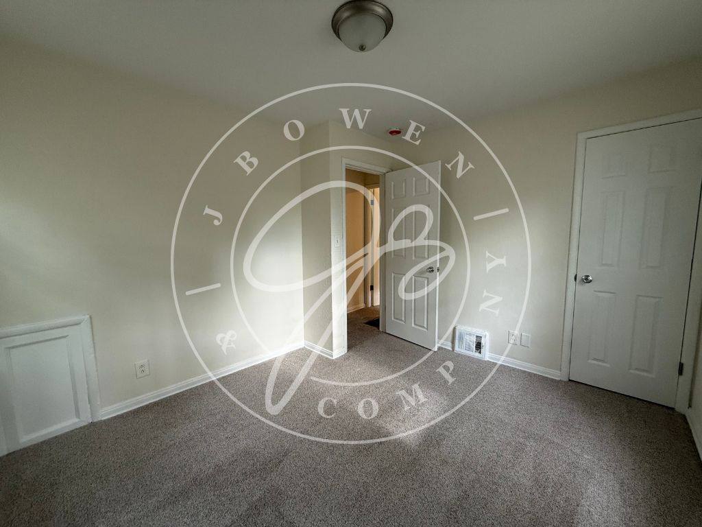 House for rent at 1014 Mackow Dr, Toledo, OH 43607