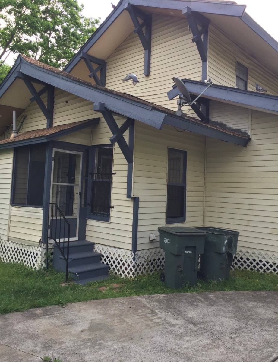 House for rent at 3021 Procter St, Port Arthur, TX 77642