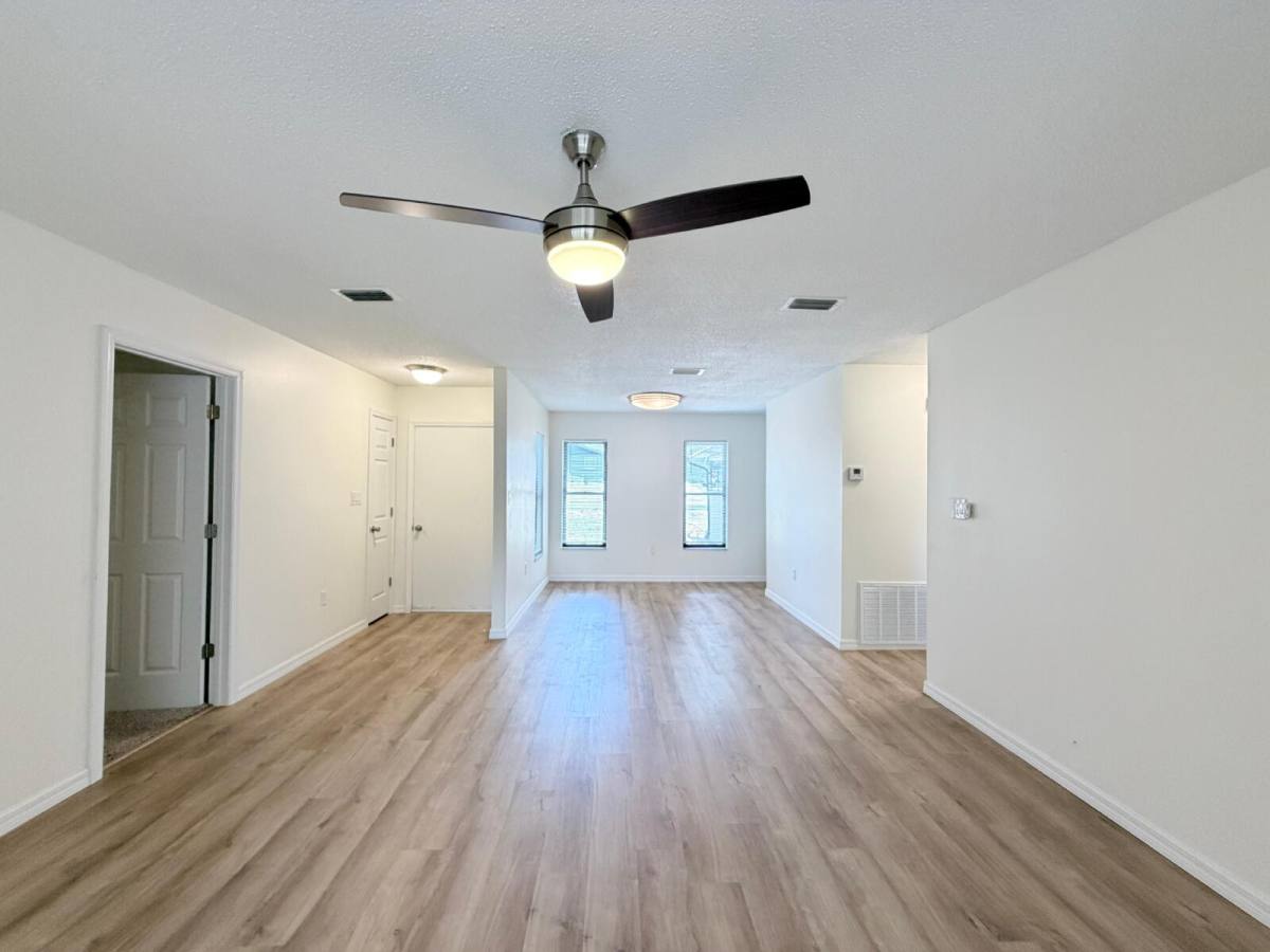 House for rent at 11 Bahia Court Loop, Ocala, FL 34472