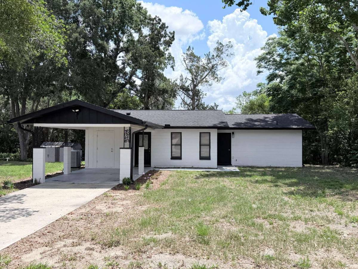 House for rent at 11 Bahia Court Loop, Ocala, FL 34472