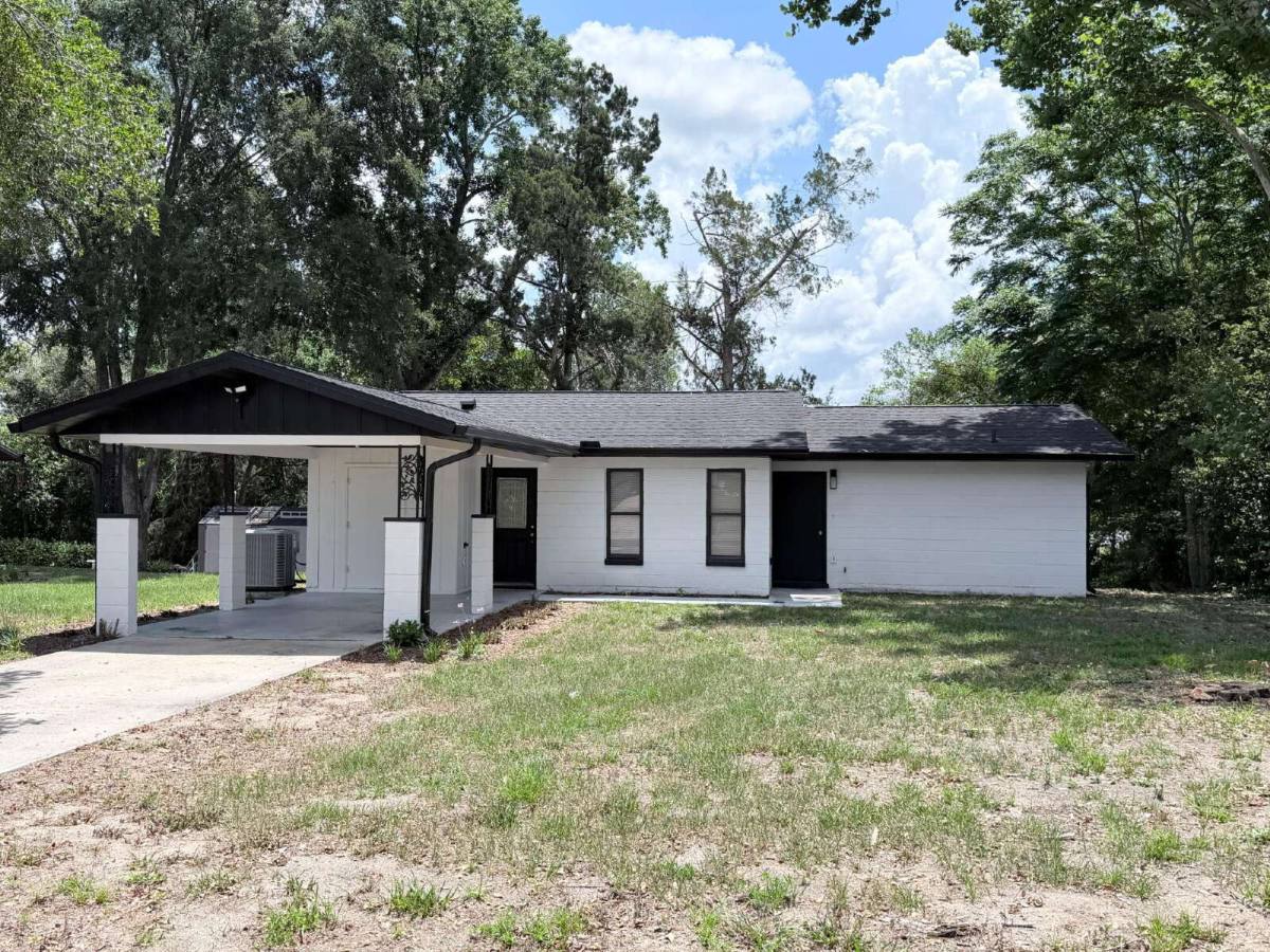 House for rent at 11 Bahia Court Loop, Ocala, FL 34472
