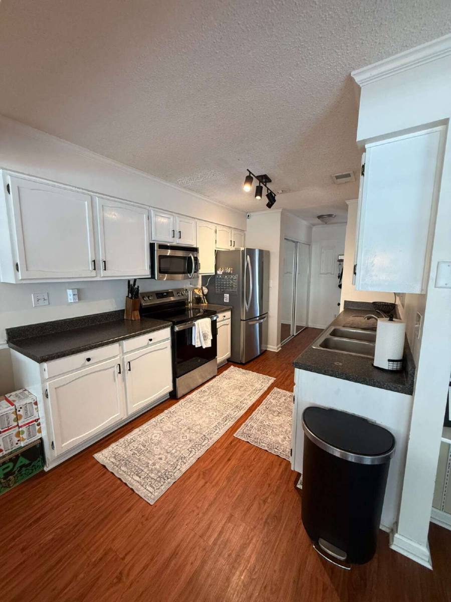 Townhouse for rent at 11 Battery Lane, Beaufort, SC 29902