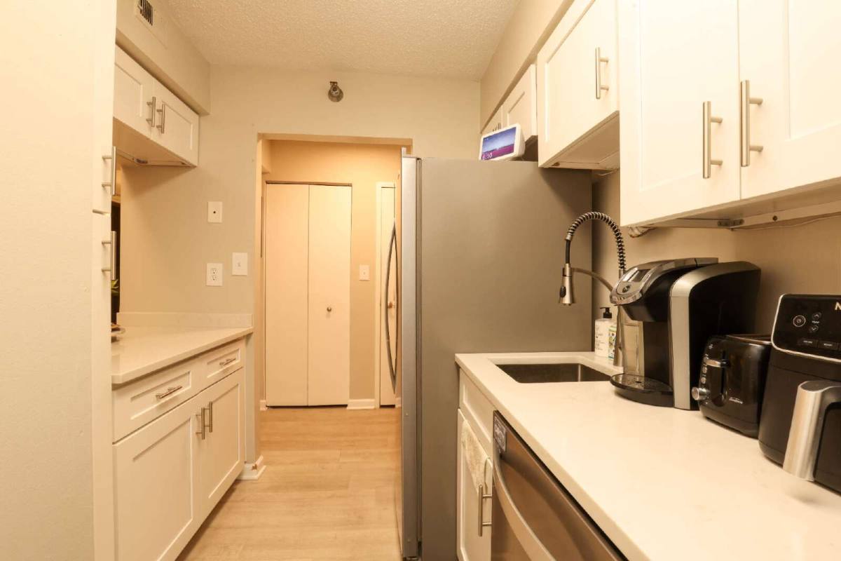 Apartment for rent at 1808 Old Meadow Rd #215, McLean, VA 22102