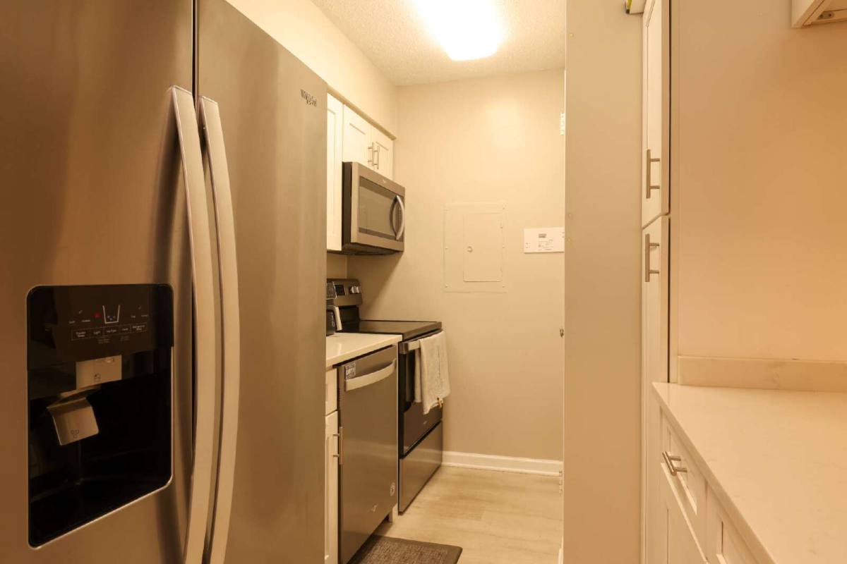 Apartment for rent at 1808 Old Meadow Rd #215, McLean, VA 22102