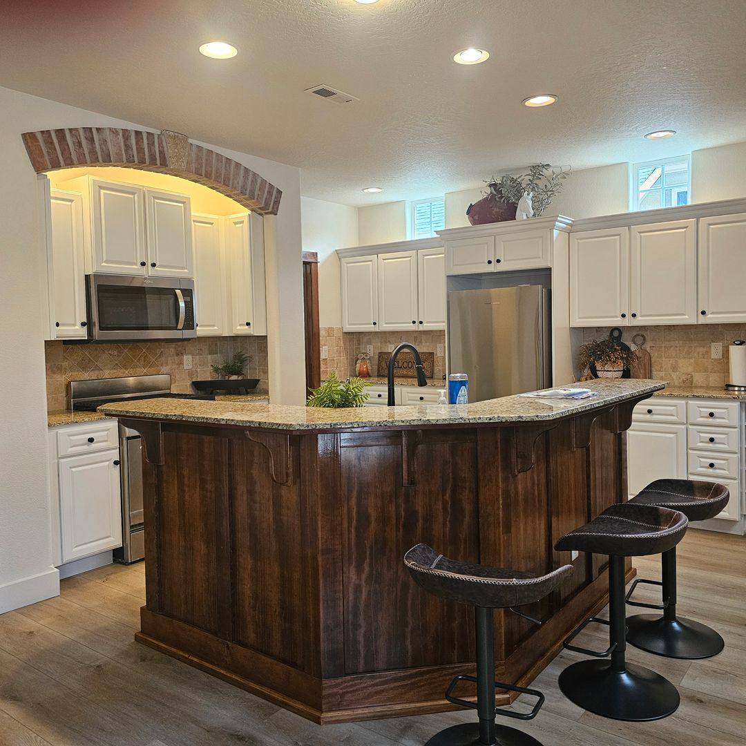 House for rent at 164 S 2nd St, Eagle, ID 83616