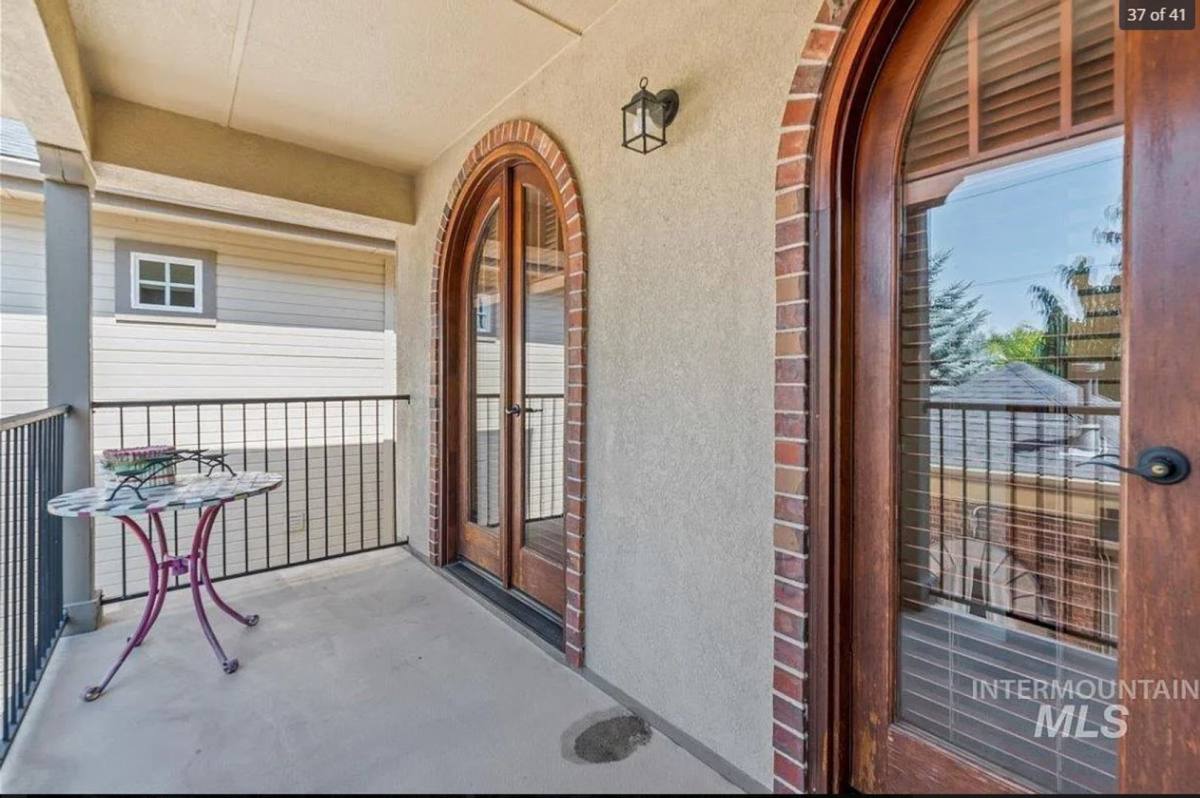 House for rent at 164 S 2nd St, Eagle, ID 83616