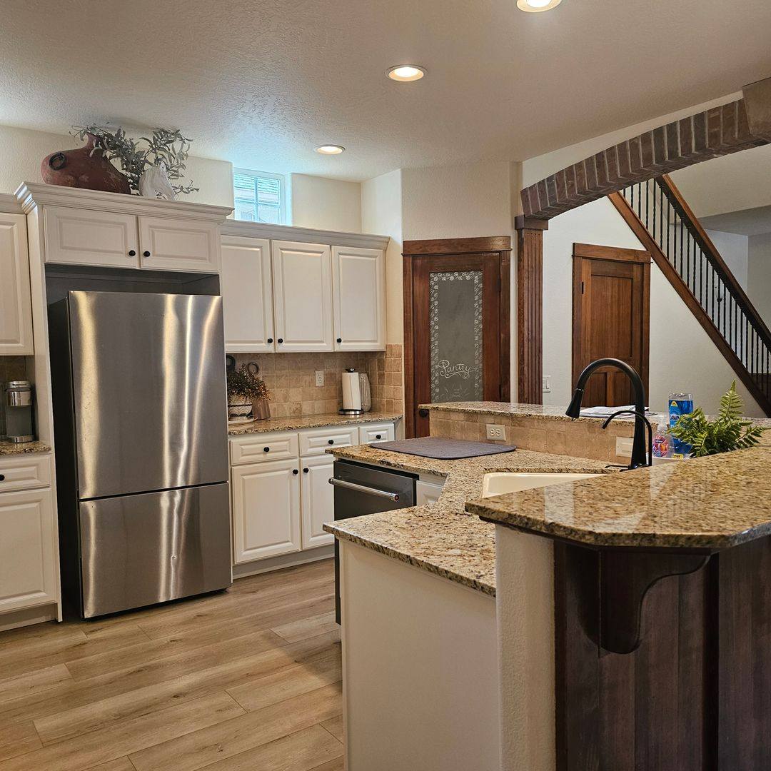 House for rent at 164 S 2nd St, Eagle, ID 83616