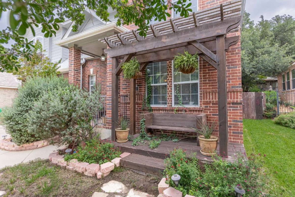House for rent at 6015 Elk Valley, San Antonio, TX 78249