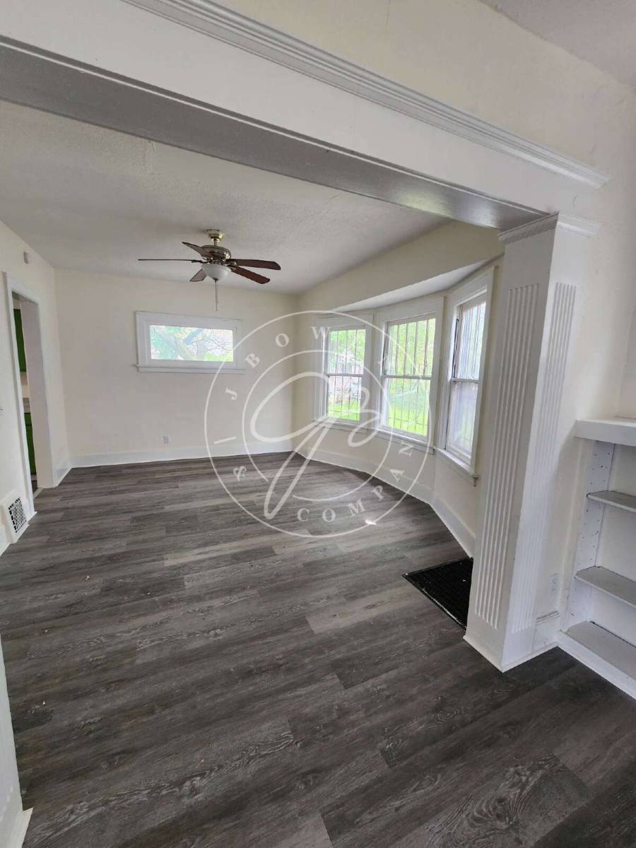House for rent at 1354 Goodale Ave, Toledo, OH 43606
