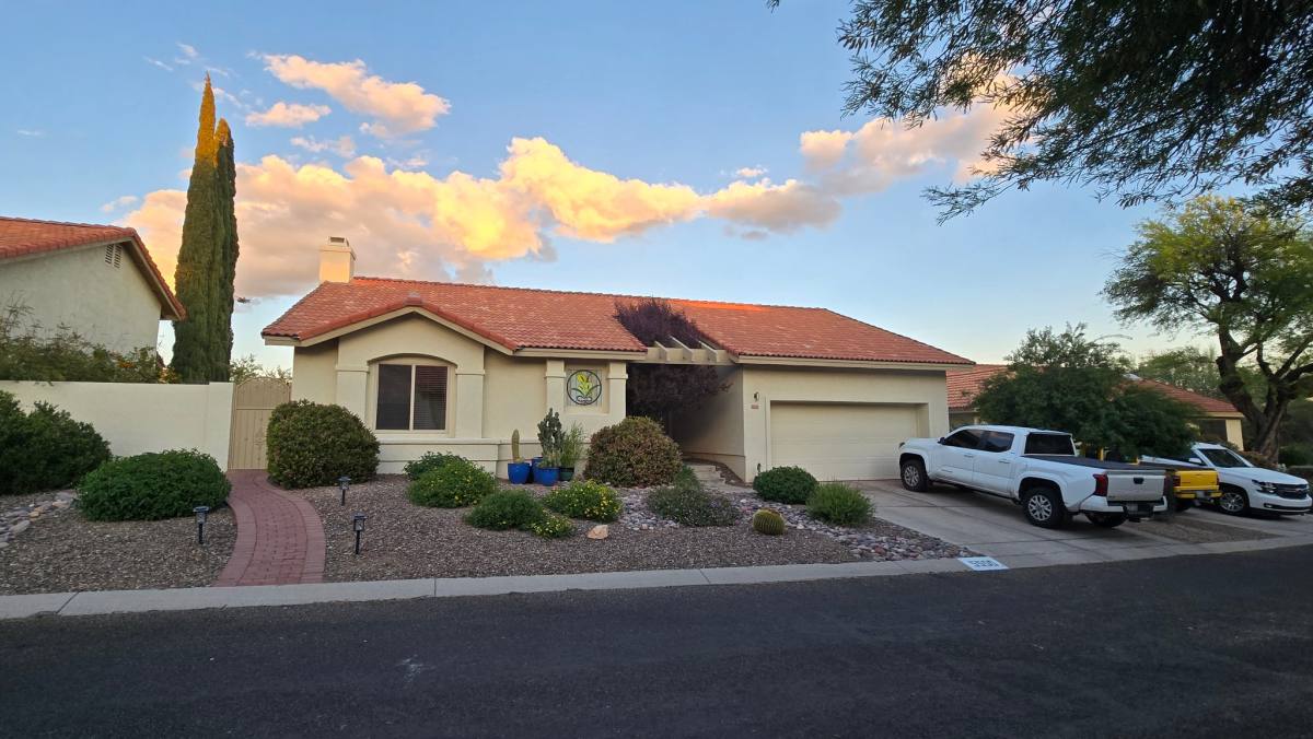 House for rent at 5550 N Waterfield Dr, Tucson, AZ 85750